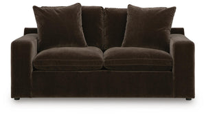 Maxton Heights Loveseat