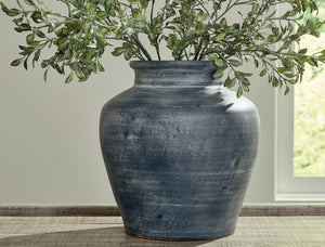 Meadie Vase