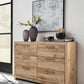 Hyanna Dresser