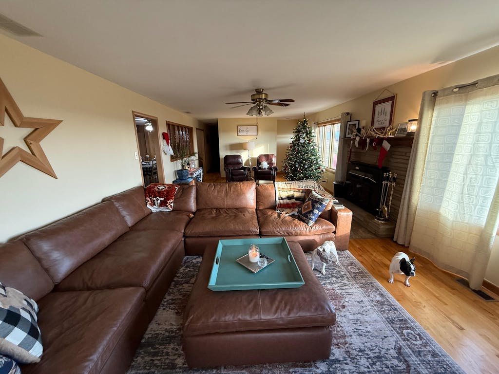 Verona 3-Piece Sectional + Oversized Ottoman in a customer’s home