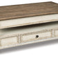 Realyn Table Set