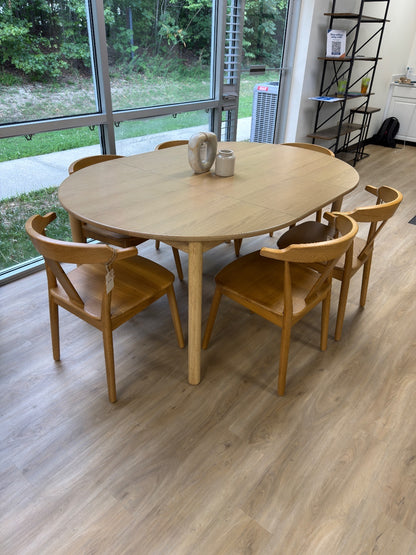 ARTICLE Heidi 48" - 67.75" Extendable Round Dining Table + Chairs