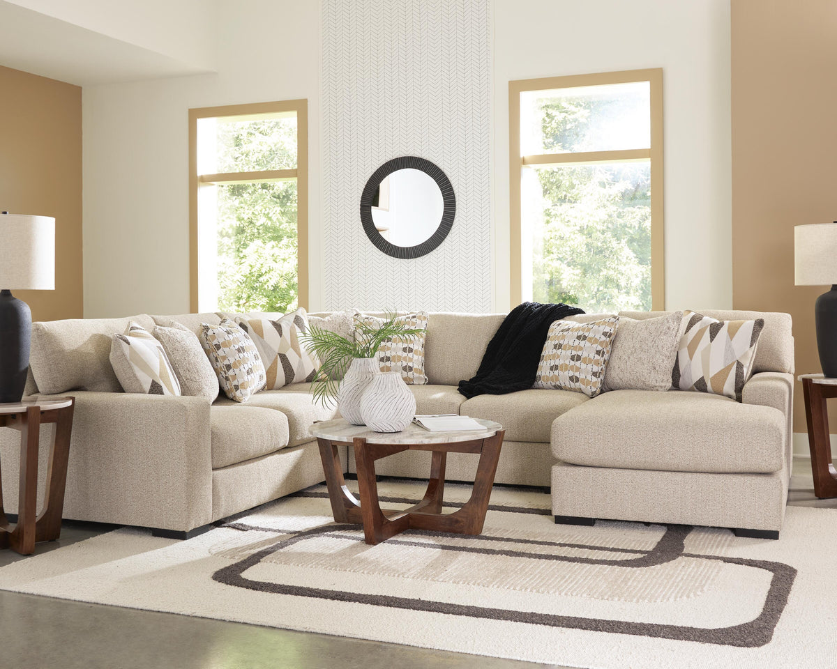 Laurelgrove 4-Piece Sectional with Chaise